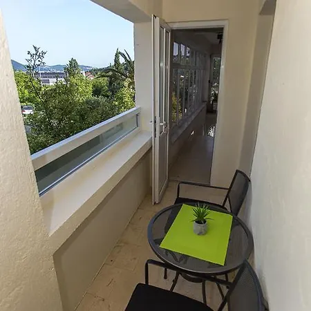 Marta Apartment *